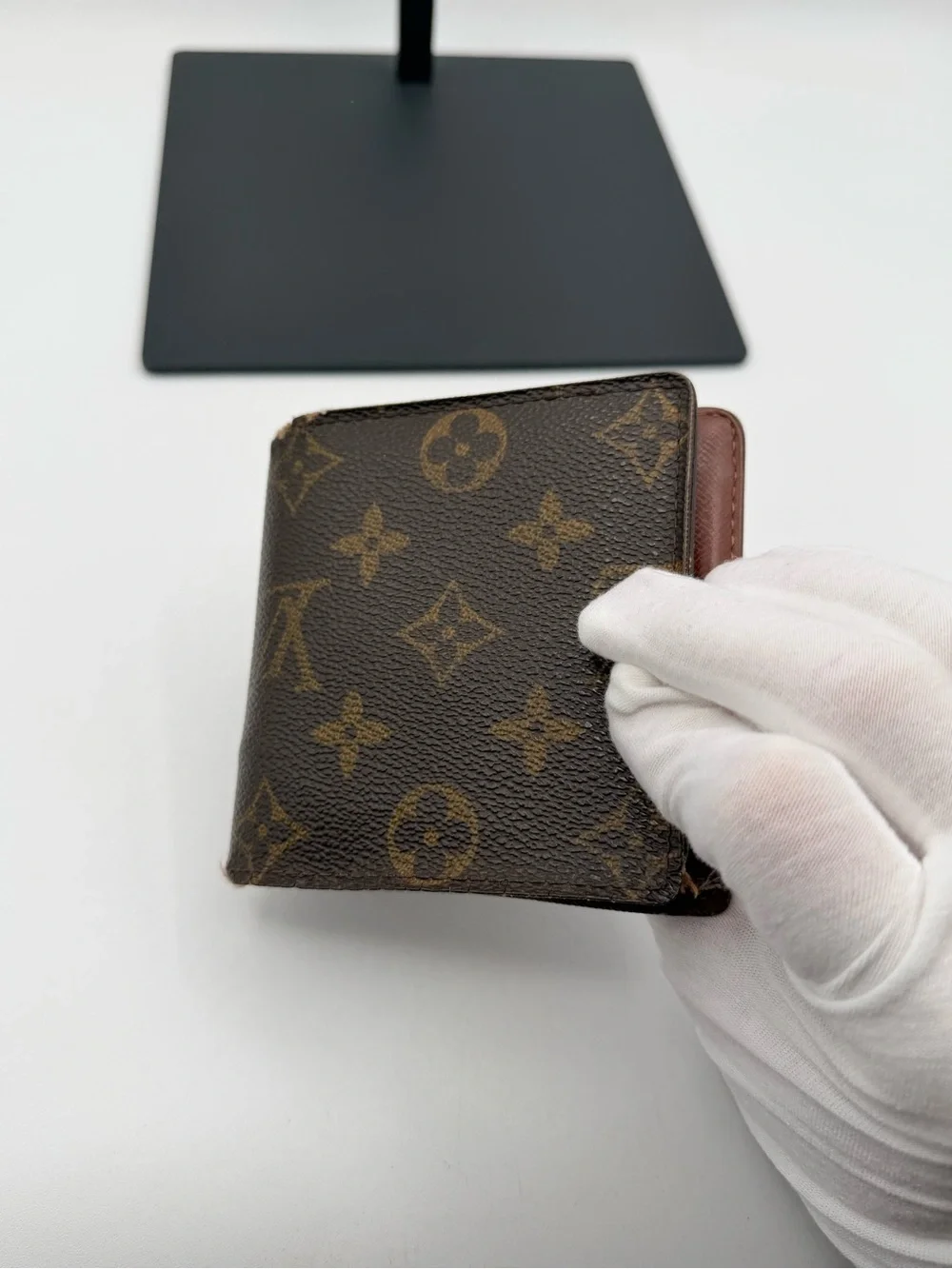 Louis Vuitton Monogram Bi Fold Wallet